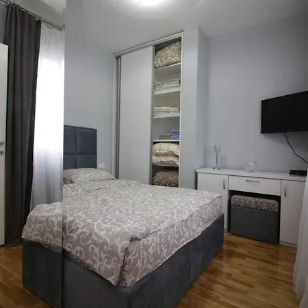 Luna Lux * Belgrado