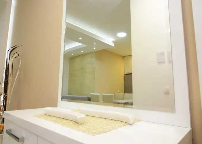 Luna Lux * بلغراد